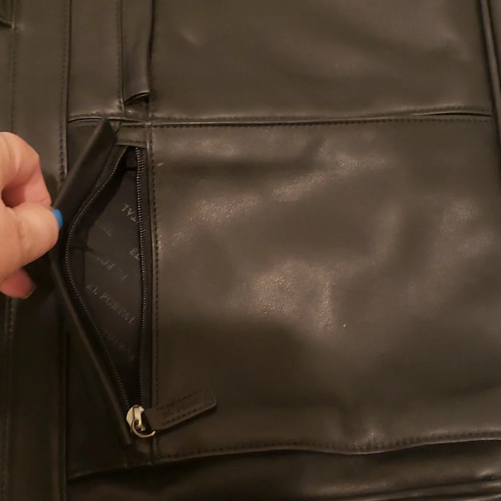 El Portal Black Leather briefcase
